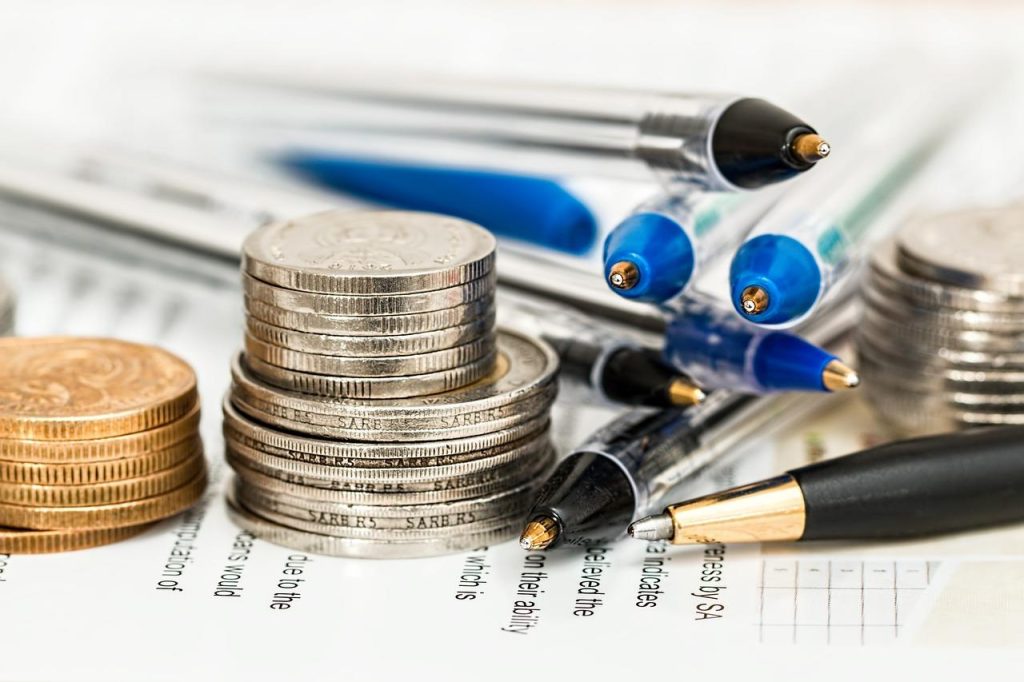 Checklist voor het kiezen van een financieel adviseur in Breda met aandachtspunten als accreditaties, ervaring en kostentrans